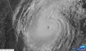 1.1K views · 28 reactions | Latest satellite loop of Hurricane Delta, which is once again a Major Hurricane with maximum sustained winds of 115 mph.  | Weatherboy Weather | Facebook