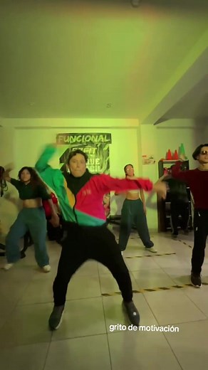 🔥entrenamiento del Tutorial Electro dance #1 🔥 si desean aprender Electro Dance escriban al interno tengo clases para todos los niveles. #electrodance #electro2024 #electronicmusic #viral #electro #Bazanelectro