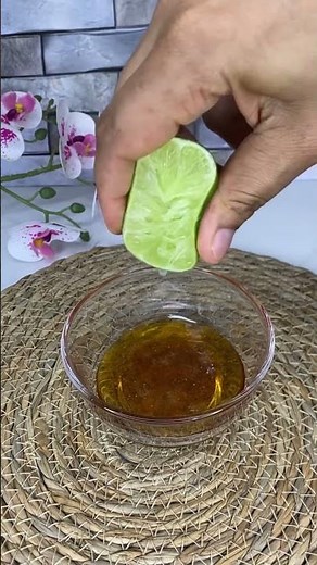 MIX HONEY, SALT, OLIVE OIL AND LEMON