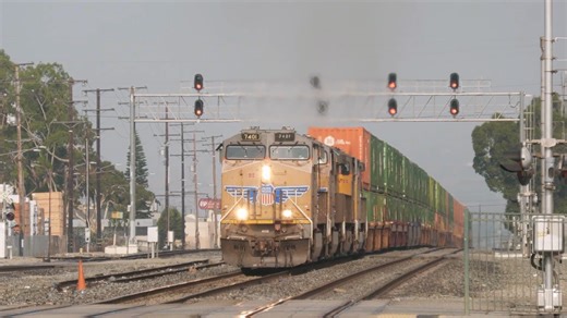 加州波莫纳铁路局FT Conrail Heritage机车