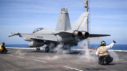 Flugbetrieb auf der USS Nimitz live erleben