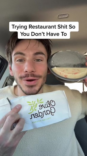 87K views · 894 reactions | Olive Garden Fettuccine Alfredo & Breadsticks Review #olivegarden #mukbang #foodreview | Nik Metcalf Food Reviews | Facebook