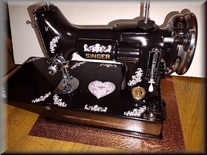 Singer Featherweight 221 - 1941 - Applying Decals to a Vintage Sewing Machine