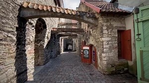 Take a walk with us on the streets of Tallinn Old Town. | Visit Tallinn