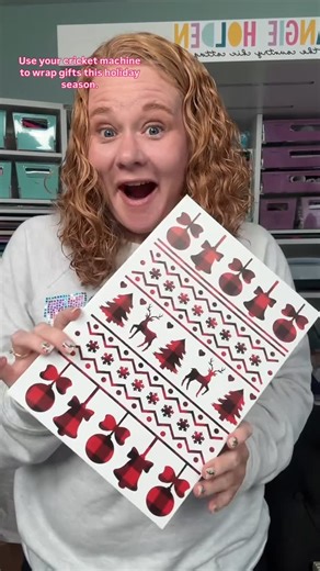 Angie Holden 💕 Cricut & Crafts on Instagram: "Don’t miss my live from today where I shared ideas for using your Cricut machine when wrapping gifts! Seriously these turned out so well and I have a ton of tips and tricks for you in the replay! #cricut #christmascrafts #wrapping #cricutcrafts"