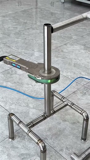 Portable small and medium-sized automatic pipe welding machine. #welding #weldingmachine #outdoors