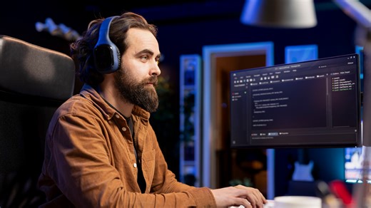 The dice roll problem: How probability shapes efficient communication