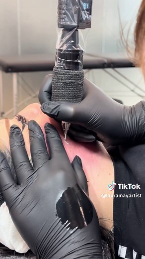 Gorgeous Girls Get Face Tattoos: A Unique Tattooing Experience