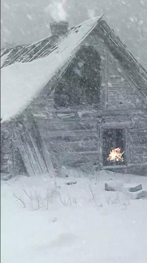 Howling Winds and Blizzard Atmosphere | Peaceful Log Cabin Sounds for Sleep & Study