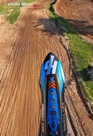 Might’ve been a skill issue but super glad to stay off the ground on this one 😅 • #mx #dirtbike #send #sketchy #insta360