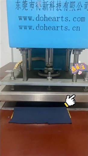 automatic liquid silicone logo embossing machine,silicone 3D brand logo making machine