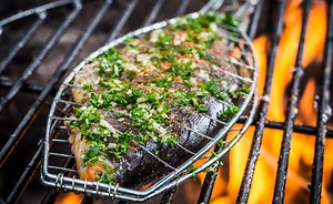 6 receitas de peixe recheado para uma refeição incrível