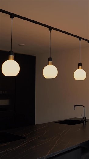 2.2K views | 헜헻혁헿헼헱혂헰혁헶헼헻 혁헼 혁헿헮헰헸 헹헶헴헵혁헶헻헴 ▶️ | Lucide | Facebook