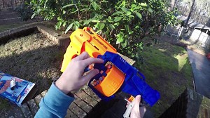 【评测】- NERF N-STRIKE ELITE SurgeFire 爆裂飞轮发射器 汹涌之火
