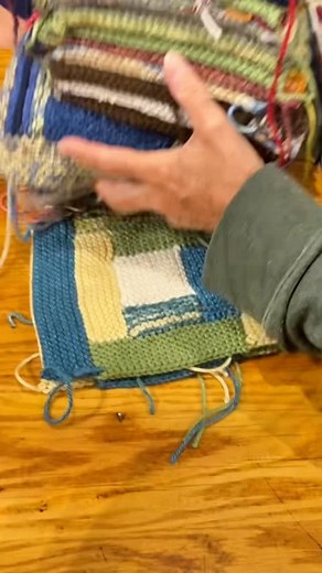 19 reactions | It takes a lot of squares to make a log cabin blanket! Way to go for it @oceanandseagull 朗 @nohowool #knit #localyarnstore #knitting #downtownnorthampton #knittersofinstagram | Northampton Wools | Facebook