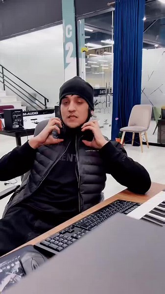 Exploring ASL Wayne's Artistic Journey