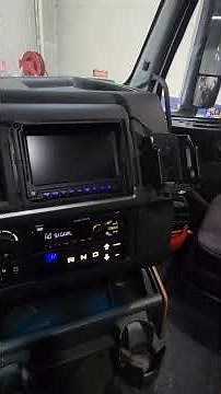 ‪@Tadibrothers‬ tractor trailer wireless auto pairing back up camera.