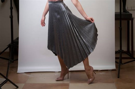 Faldas de moda que son tendencia en octubre de 2024