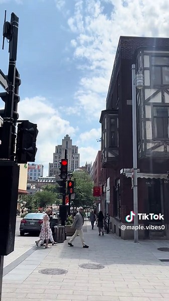 #canada #montreal #quebec #canada_life🇨🇦 #city