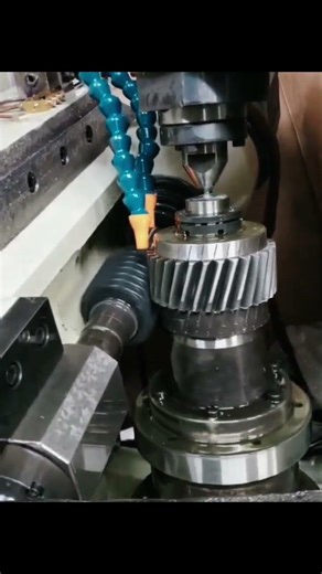 6-axis_4-linkage_fully_CNC_gear_hobbing_machine.6mm_modulus.Maximum_machining_diameter_320mm.__#gear