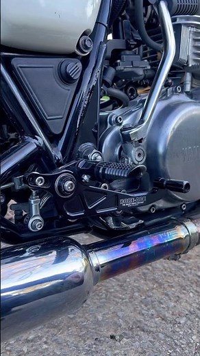 SRのセパハン&バックステップ化したポジション#sr400