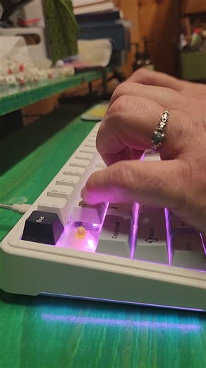 Aula F65 with Gateron Milky Yellow v2s