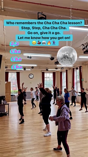 You can dance a Cha Cha Cha to this tune😁 The steps we’re dancing here are a bit more advanced but you can definitely practice what we learnt online …. Go on, give it a go and let me know how you get on. Step, Step, Cha Cha Cha, 2, 3, 4 & 1 💃🏻🔥🪩🕺🏽. Music:: #September #EarthWindAndFire#dance #danceschool #streetdance #ballroomdance #latinamericandance #ballroomburn #adultdanceclasses #kidsclasses #childrensdanceclass #instadancer #danceteacherlife #dancereels #danceyourselffit #southeastlo