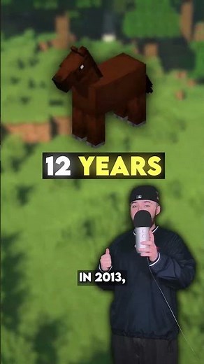 MINECRAFT Horses can SWIM NOW... #shorts