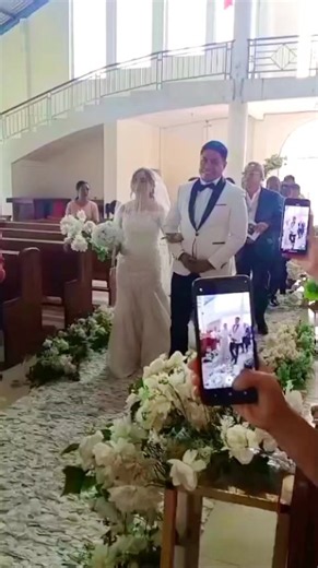 Weddingday Nay & Ansis: Selamat Menempuh Hidup Baru