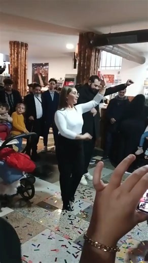 GITANOS BAILANDO RUMBA ESPECTACULAR CON ALEGRIA Y DUENDE 💙❤️💚#gitanos #gypsy #rumba #dance #foryou