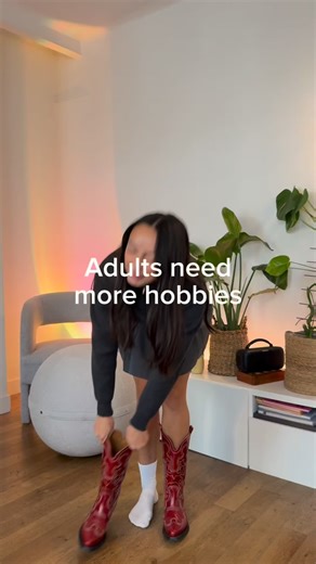 I miss all the extracurriculars I had as a kid. Who says hobbies and lessons are for kids only? #creativity #americaninparis #adulthobbies #singinglessons #pariscreative #artist | Soldana Music