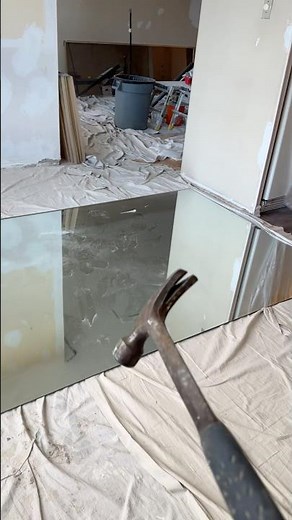 How to break an oversized mirror to get 7 years of good luck 👍🏼