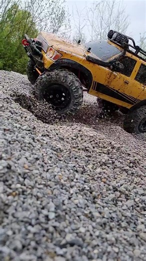 Nissan Patrol Extreme Off-Road Jumping Action