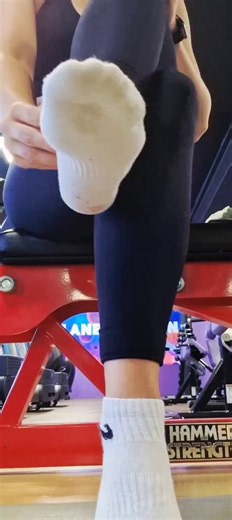 Gym Day 🤭🔥#feetِ #feetfetısh #gym #dirty #nikesocks #hotgirl #hot