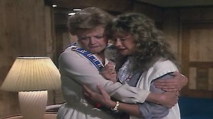 Watch Murder, She Wrote Season 1 Episode 14 - My Johnny Lies Over The Ocean