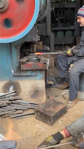 Agricultural Machine Digger Planter Phala Manufacturing Process #diggermachine #manufacturing