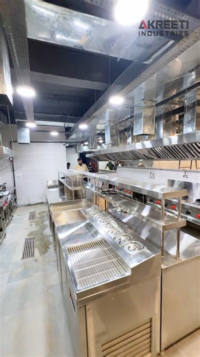 Akreeti Industrie on Instagram: "OVEN EXPRESS New Kitchen Setup at LPU - Commercial Kitchen Setup A brand-new OVEN EXPRESS commercial kitchen completed at Lovely Professional University (LPU)! 🔥✨ This setup includes durable stainless steel fabrication, high-performance equipment, and a layout designed for maximum efficiency. If you’re planning a kitchen for a cafe, food court, campus outlet, cloud kitchen, or restaurant, this video will give you the perfect reference. 📍 Brand: OV