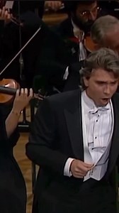 A very young Dmitri Hvorostovsky sings "O Carlo, ascolta...lo morrò" from Verdi's "Don Carlo" at the Cardiff Singer Of The World Competition in 1989 🎶💗 🎥 Watch more: https://1kb.link/KlSkER | Linh An