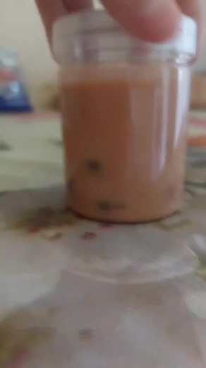 Buna, sunt o incepatoare de small business si aici voi vinde slime-uri ieftine si de calitate! preturile le spun pe instagram-ul meu in privat ❤ Comenziile le incepem din 3 August, aproximativ, Instagram-ul il gasiti in bio, daca vreti, va puteti alege voi ce fel de slime, cand zic asta ma refer la un nume si va fii un fel de mystery slime #smallbusiness #fyp #andrasslime