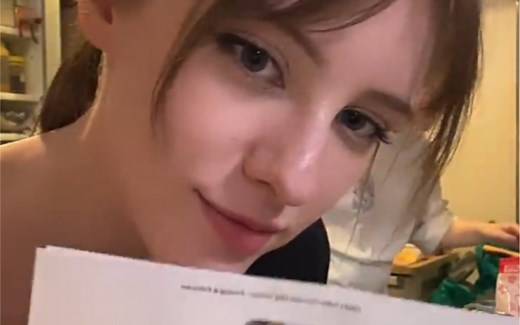 Melody Marks ins直播 4.20.2023