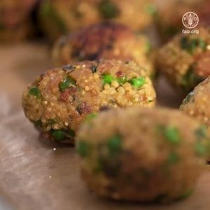 Millets are so diverse in taste, and in the variety of products and recipes they produce. Rich in heritage, there are endless ways to prepare and enjoy these nutritious grains. Learn more 👉 http://bit.ly/3FgU3Zp #YearofMillets #IYM2023 | Food and Agriculture Organization of the United Nations (FAO)