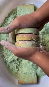 10K views · 251 reactions | 華Stack Crush Reformed Gym Chalk Donuts 華 #zinniaasmr #oddlysatisfying #asmrcrunch #gymchalkasmr #gymchalk #satisfyingvideos #asmrvideo #asmrsounds #crunchyasmr #asmrcrush #asmrcrumble | Zinnia asmr | Facebook