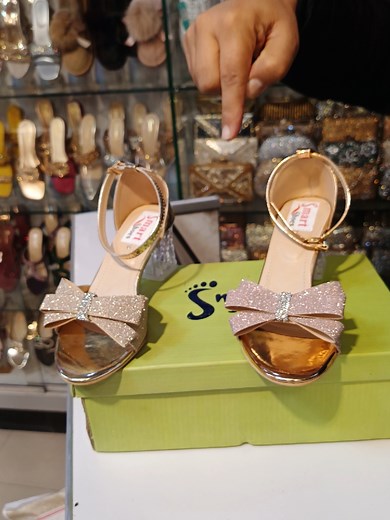 2 in one article available smart shoes wtsap #03295056748 #smartshoes♥️ #wenteriscoming #smartshoestaxila #smartshoes♥️ @Smart Shoes Official @Smart Shoes Official