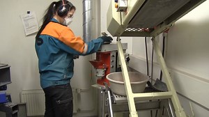 4.1K views · 179 reactions | Welcome to rock laboratory! ⚗️ Did you know our customers from all over the world can send rock samples to us for testing? Based on the results of the different tests we can then recommend the right crusher, the right parts, and so on, to them. | Metso | Facebook