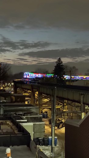 Chicago's Enchanting Holiday Train Experience
