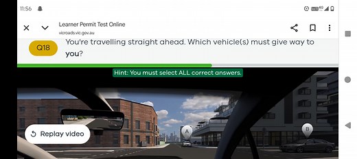 You're travelling straight ahead. Which vehicle(s) must give wa... | Filo