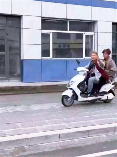 7.4K views · 153 reactions | Epic Road Crash Compilation – Shocking Moments梁梁梁 | Rust to Shine | Facebook