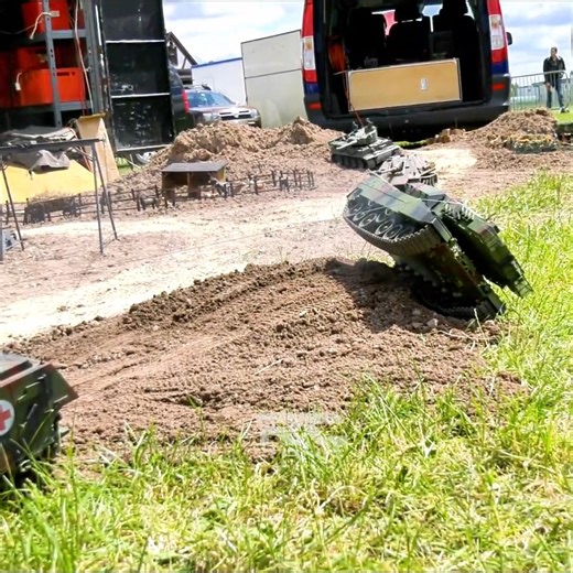 STUNNING RC TANKS, RC MILITARY 8 #rctank #rctanks #henglong #rc #tank #battles #worldoftanks #panzer #scalemodel #rchobby #hobby #tanks #rclife #rcmodel #tankbattles #henglongtanks #fsttanks #worldoftanksblitz #rcpanzer #tamiyatank #club #motionrc #scale #army #tiger #militaryrctrucks #rctankmilitary #rctanktrailer #rcmilitaryvehicles #reels #fyp | Rc Tanks Videos