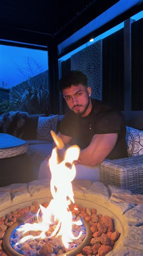 What are you staring at? 👀 #fyp #viral #hot #tiktok #model