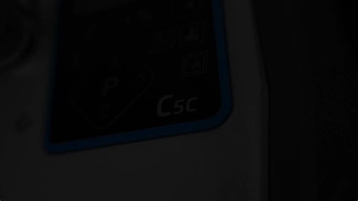 🙌Look at our new C5c — even when pouring oil on it, it can still operate smoothly, and after 10 hours, the bar remains completely oil-free. 😘With Jack’s advanced technology, the C5c achieves zero oil leakage, so it won’t stain fabrics, helping factories save costs and improve efficiency. Experience the future of clean, efficient production with C5c.😍😍😍 #jacksewingmachines #jackworldno1 #jack #industrialsewingmachine #BoostEfficiency #fastspeed #overlocksewing #garmentfactory #superiorqualit